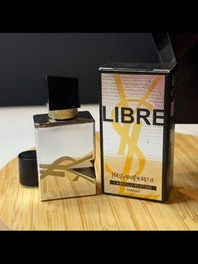 Yves Saint Laurent Libre L'Absolu Platine - Silver & Gold Bottle with Box